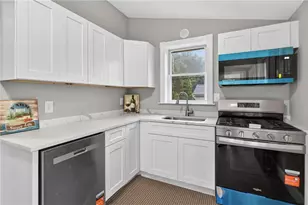 91 Ash St, Warwick, RI 02888 - Photo 20