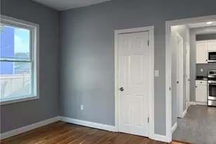 98 Whitmarsh St, Providence, RI 02907 - Photo 22