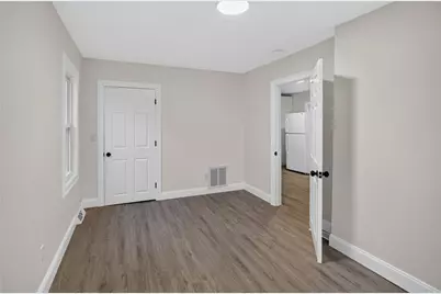 68 Uncas Street, Warwick, RI 02889 - Photo 32