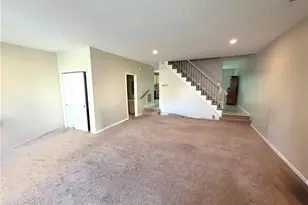 200 Cannon St, Cranston, RI 02920 - Photo 8