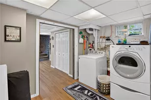 54 Clarner St, Pawtucket, RI 02861 - Photo 32