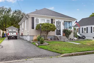 54 Clarner St, Pawtucket, RI 02861 - Photo 4