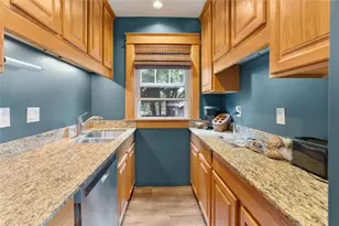 78 Rhode Island Ave, Pawtucket, RI 02860 - Photo 6