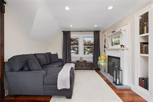 26 Paterson St, Providence, RI 02906 - Photo 20