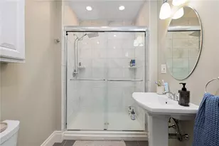 26 Paterson St, Providence, RI 02906 - Photo 32