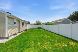 74 Brookfield Dr, Cranston, RI 02920 - Photo 28