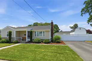 74 Brookfield Dr, Cranston, RI 02920 - Photo 6