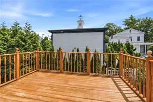 400 Thames St, Bristol, RI 02809 - Photo 26