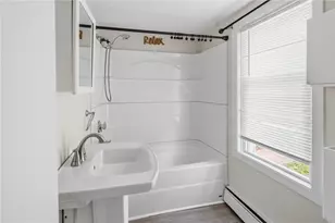 400 Thames St, Bristol, RI 02809 - Photo 44