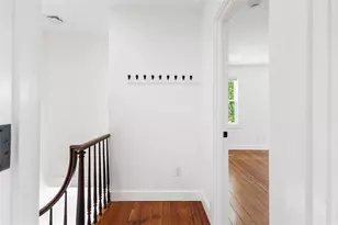 128 Sheldon St, Providence, RI 02906 - Photo 4