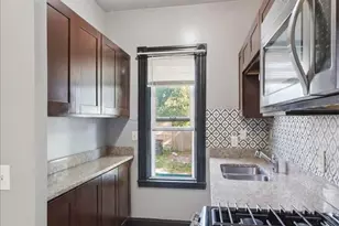 94 Lexington Ave, Providence, RI 02907 - Photo 6