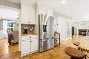 206 Burnside Ave, Seekonk, MA 02771 - Photo 6