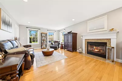 206 Burnside Avenue, Seekonk, MA 02771 - Photo 12
