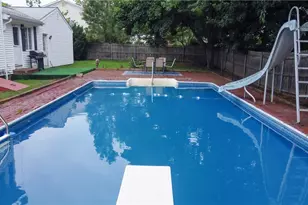 442 Eastview Ave, Somerset, MA 02726 - Photo 10