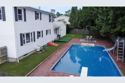 442 Eastview Avenue, Somerset, MA 02726 - Photo 8