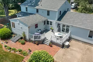 10 Ridgefield Dr, East Greenwich, RI 02818 - Photo 4