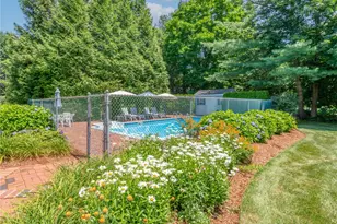 10 Ridgefield Dr, East Greenwich, RI 02818 - Photo 6