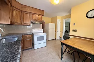 76 Brookdale Blvd, Pawtucket, RI 02861 - Photo 10