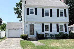 76 Brookdale Blvd, Pawtucket, RI 02861 - Photo 1