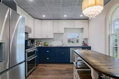 15 Ayrault Street, Newport, RI 02840 - Photo 18