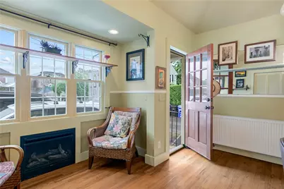 15 Ayrault Street, Newport, RI 02840 - Photo 18