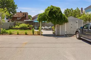 15 Ayrault St, Newport, RI 02840 - Photo 34