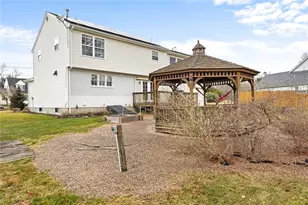 6 Pickering Dr, Westerly, RI 02891 - Photo 24