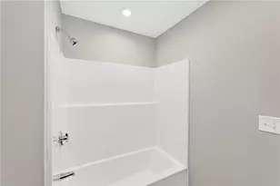 95 Waterman Ave, Johnston, RI 02919 - Photo 16
