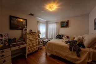 8 Flanders St, Johnston, RI 02919 - Photo 14