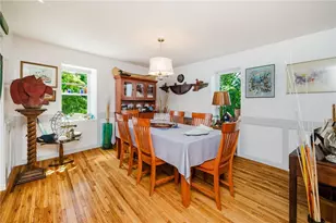 1019 Main Rd, Tiverton, RI 02878 - Photo 8