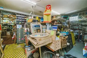 1019 Main Rd, Tiverton, RI 02878 - Photo 16
