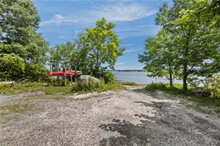 11 Stonegate Rd, Warren, RI 02885 - Photo 34