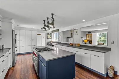 11 Stonegate Road, Warren, RI 02885 - Photo 4
