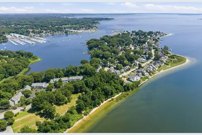 878 Bullocks Point Avenue, East Providence, RI 02915 - Photo 30