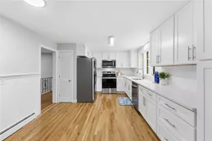 38 Juniper Ln, Holden, MA 01520 - Photo 2