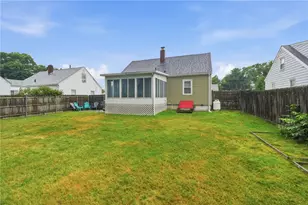 22 Yale Ave, East Providence, RI 02915 - Photo 34