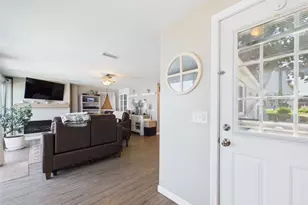 69 Namquid Dr, Warwick, RI 02888 - Photo 14