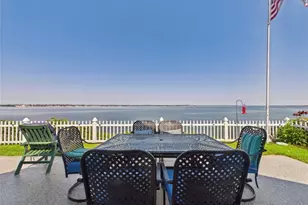 69 Namquid Dr, Warwick, RI 02888 - Photo 8