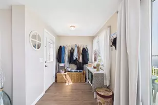 69 Namquid Dr, Warwick, RI 02888 - Photo 18