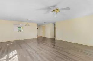1 Bristol Woods Dr, Bristol, RI 02809 - Photo 12