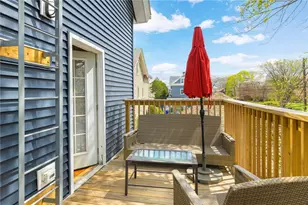 241 Pleasant St, Providence, RI 02906 - Photo 14