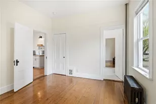241 Pleasant St, Providence, RI 02906 - Photo 34