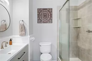 241 Pleasant St, Providence, RI 02906 - Photo 18