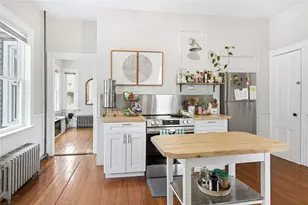 241 Pleasant St, Providence, RI 02906 - Photo 12