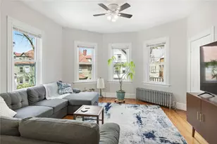 241 Pleasant St, Providence, RI 02906 - Photo 6