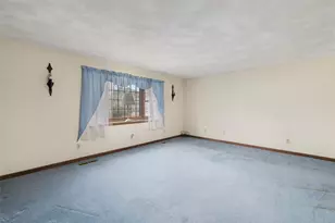 18 Fawn Ln, West Warwick, RI 02893 - Photo 6