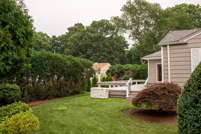 90 Frontier Road, Warwick, RI 02889 - Photo 6