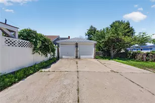 217 Pontiac Ave, Cranston, RI 02910 - Photo 30