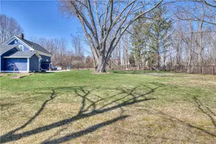 499 Seven Mile Rd, Cranston, RI 02831 - Photo 50