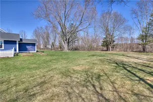 499 Seven Mile Rd, Cranston, RI 02831 - Photo 42